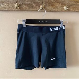 Women’s Nike Pro Dri-Fit Shorts ☑️